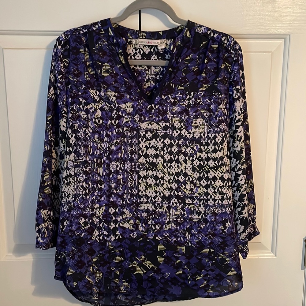 Chelsea and Violet Geometric Blouse